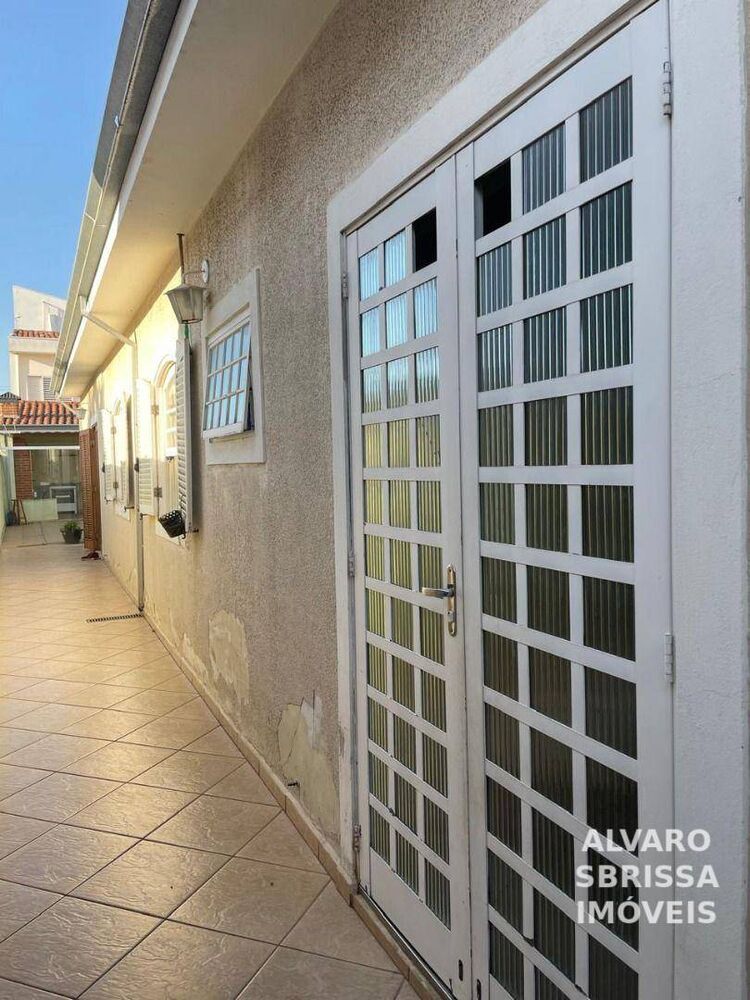 Casa à venda com 4 quartos, 128m² - Foto 11