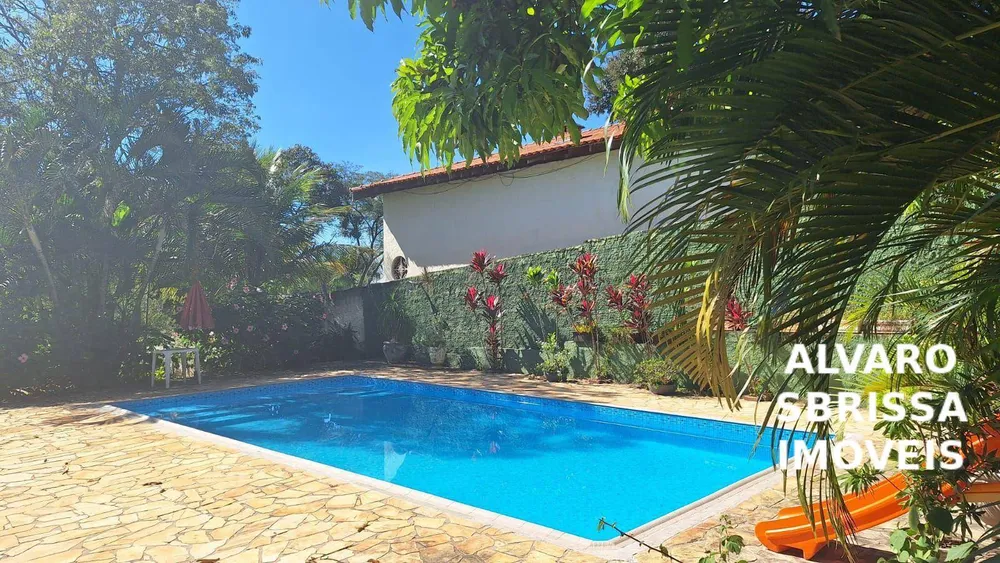 Chácara, 6 quartos, 2507 m² - Foto 1