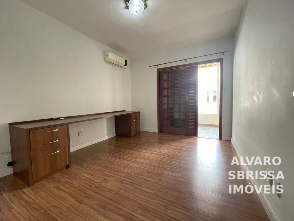Casa de Condomínio para alugar com 3 quartos, 190m² - Foto 6