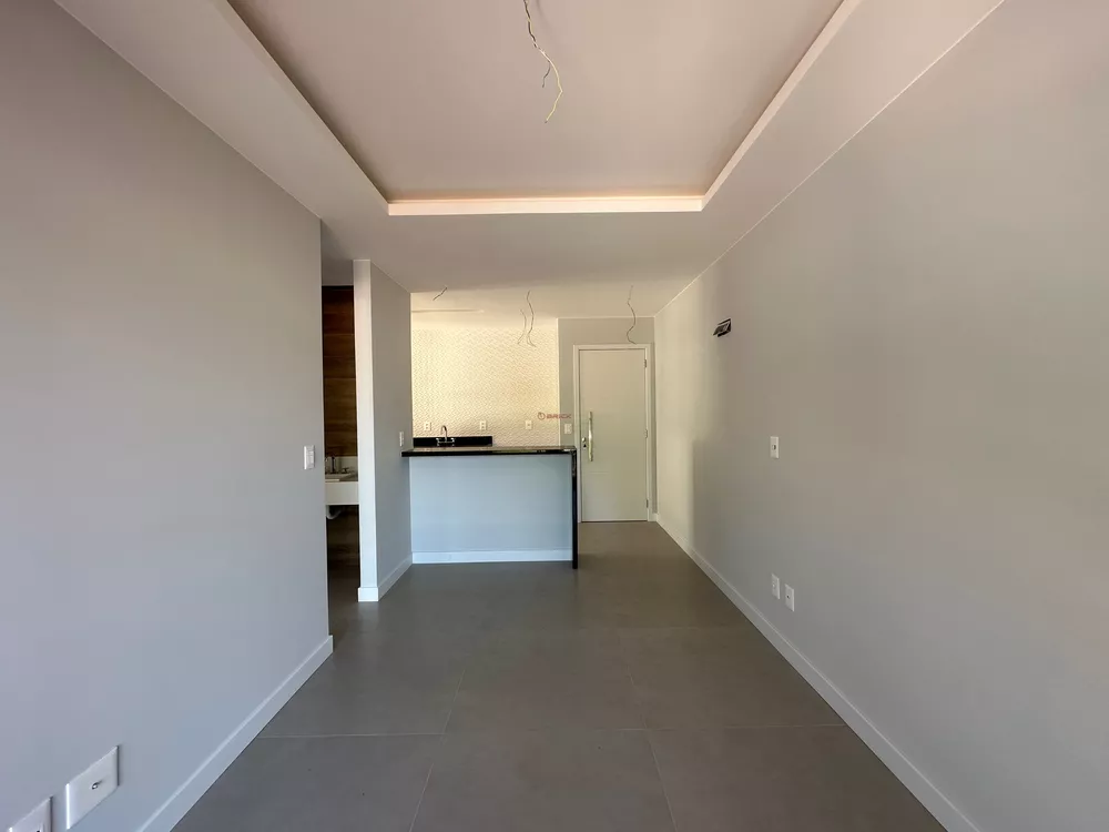 Apartamento à venda com 1 quarto, 50m² - Foto 4