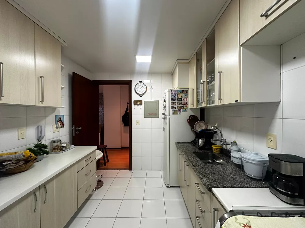 Apartamento à venda com 2 quartos, 60m² - Foto 13