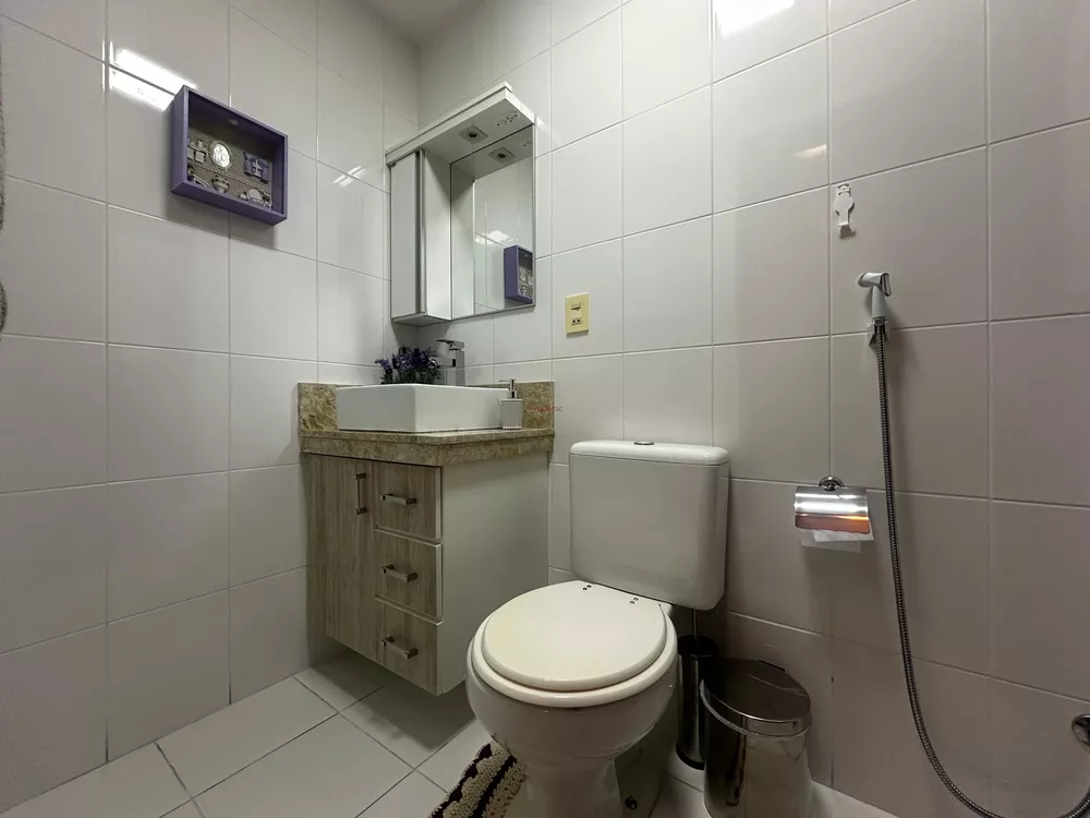 Apartamento à venda com 2 quartos, 60m² - Foto 9