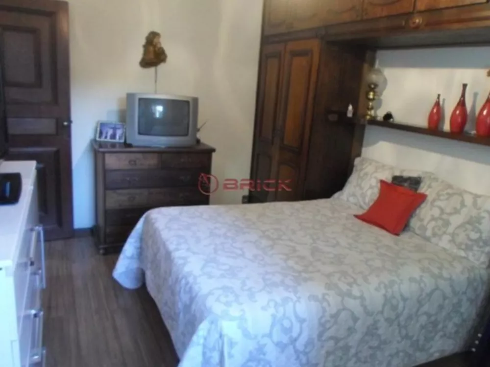 Apartamento à venda com 3 quartos, 147m² - Foto 5