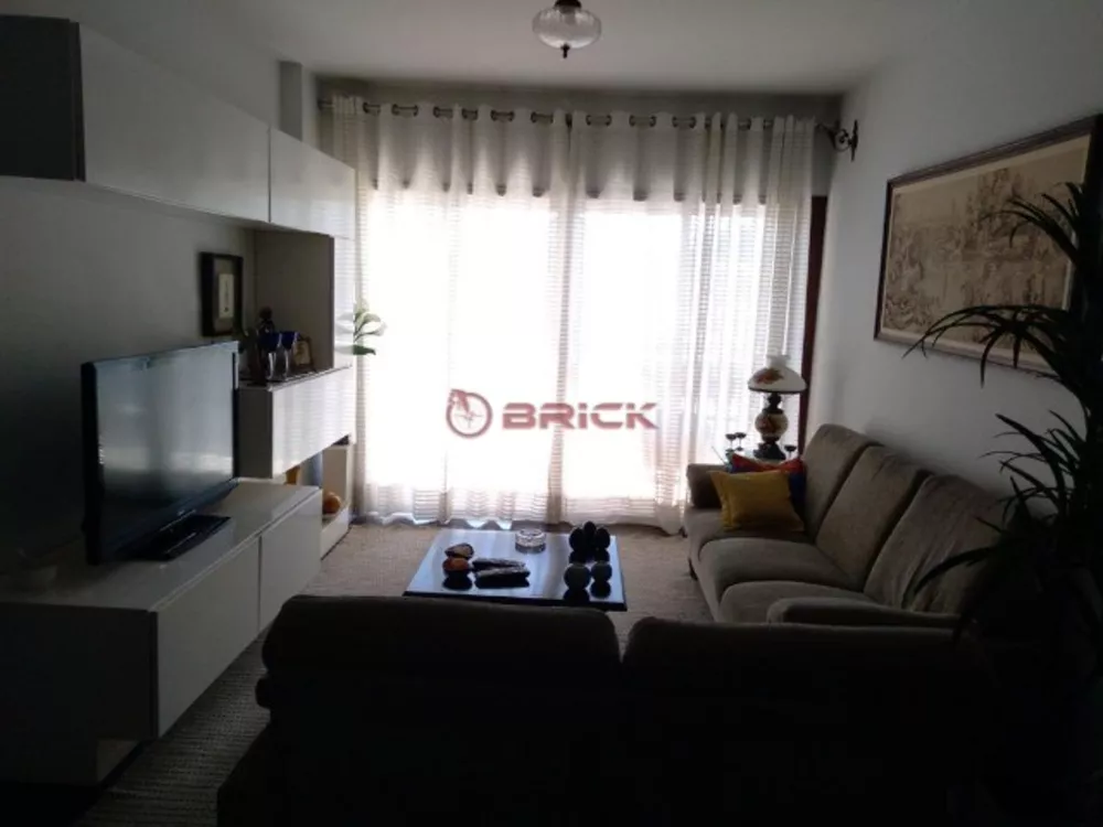 Apartamento à venda com 3 quartos, 147m² - Foto 3