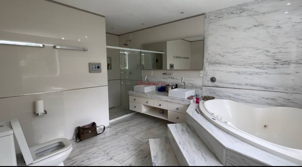Casa à venda com 4 quartos, 700m² - Foto 4