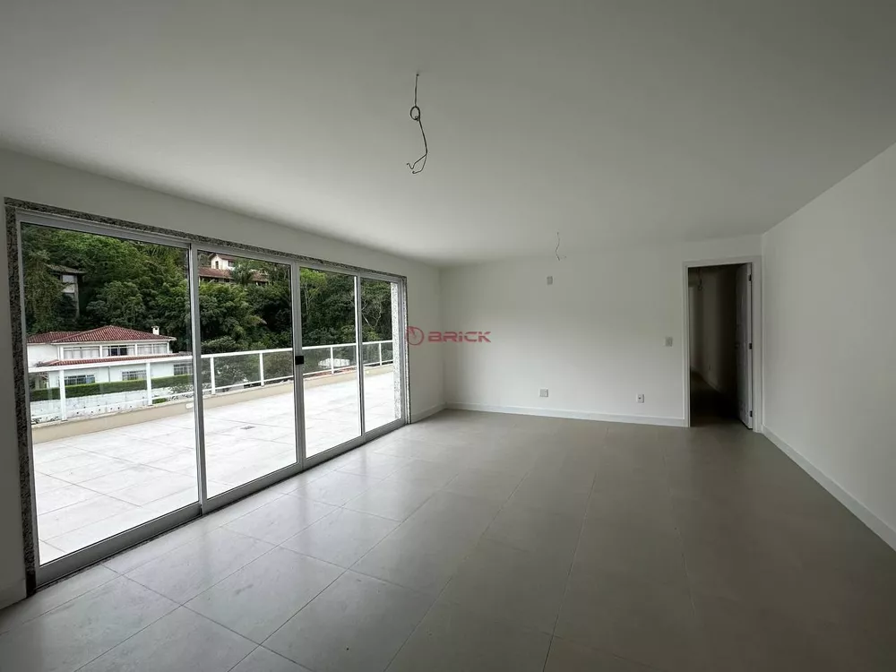 Cobertura à venda com 3 quartos, 150m² - Foto 3