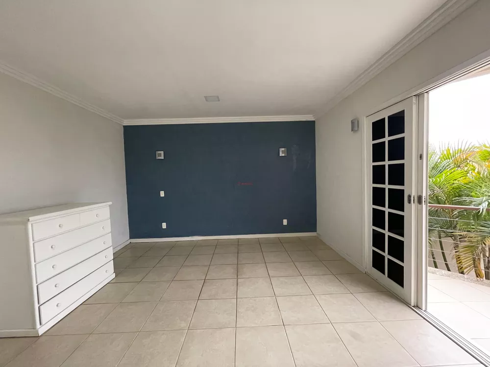 Casa à venda com 6 quartos, 450m² - Foto 6