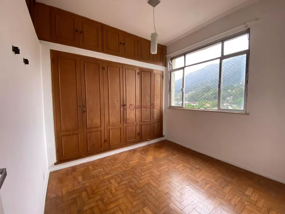 Apartamento à venda com 2 quartos, 58m² - Foto 3