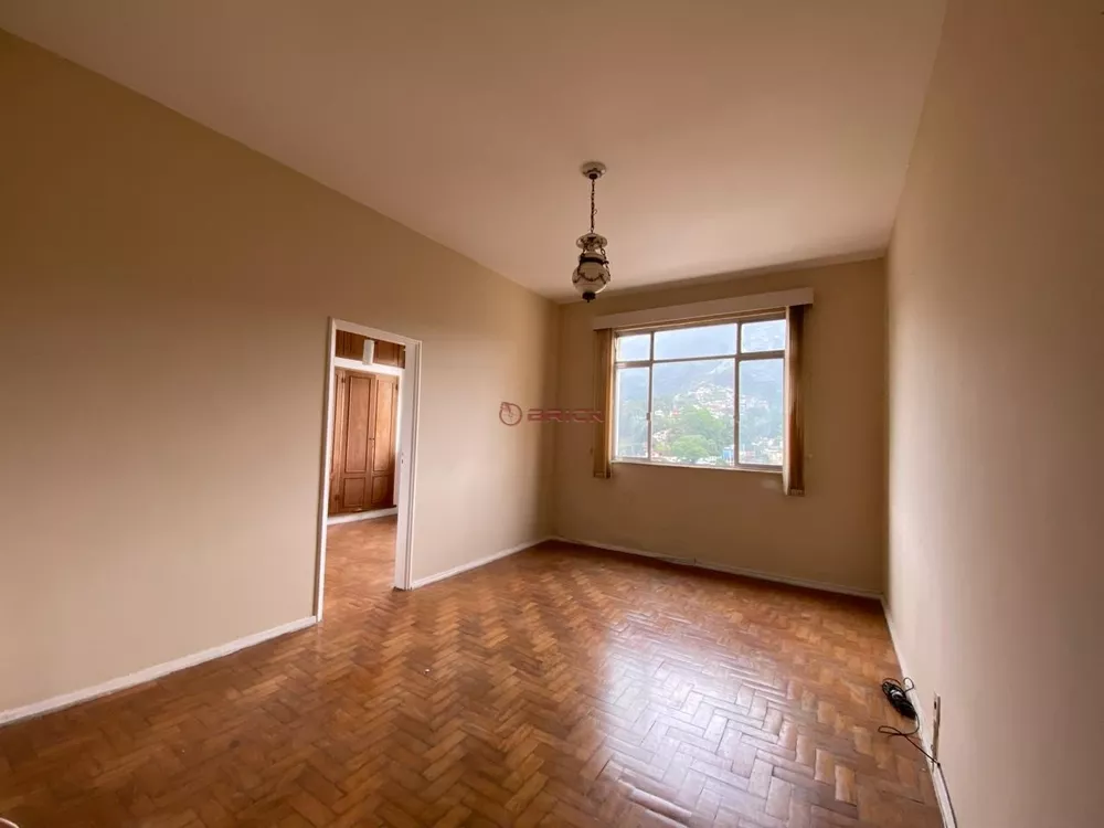 Apartamento à venda com 2 quartos, 58m² - Foto 1