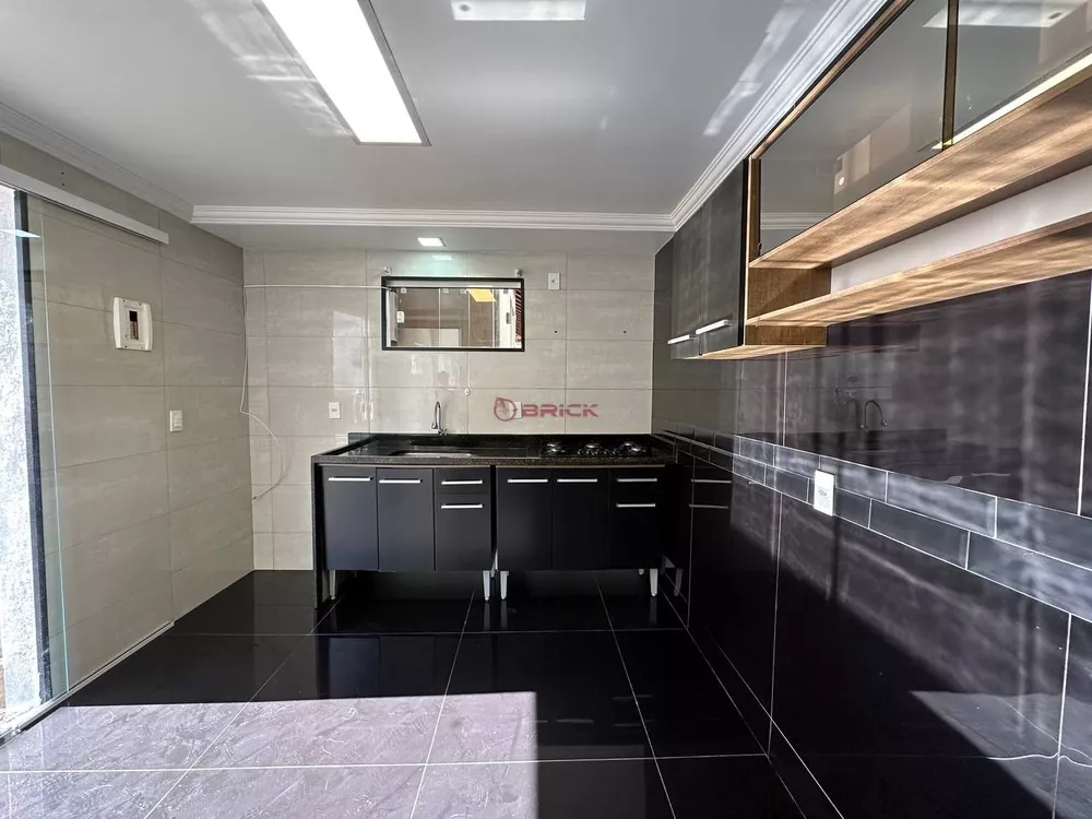 Casa à venda com 5 quartos, 250m² - Foto 20