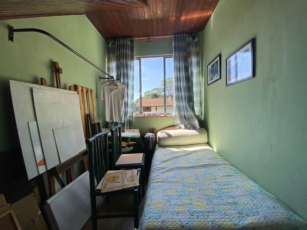 Casa à venda com 3 quartos, 226m² - Foto 3