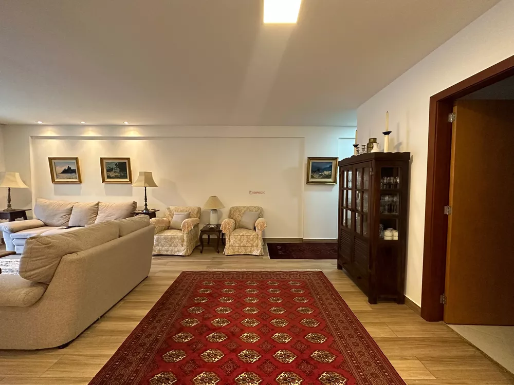 Apartamento à venda com 3 quartos, 138m² - Foto 4