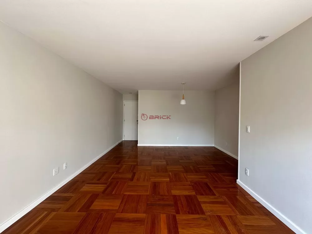 Apartamento à venda com 2 quartos, 81m² - Foto 4