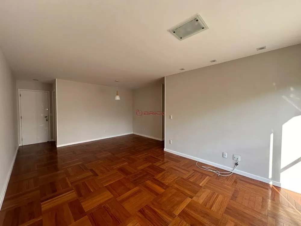 Apartamento à venda com 2 quartos, 81m² - Foto 3