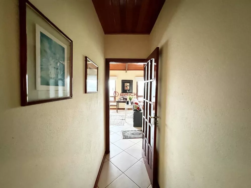 Casa à venda com 4 quartos, 146m² - Foto 5