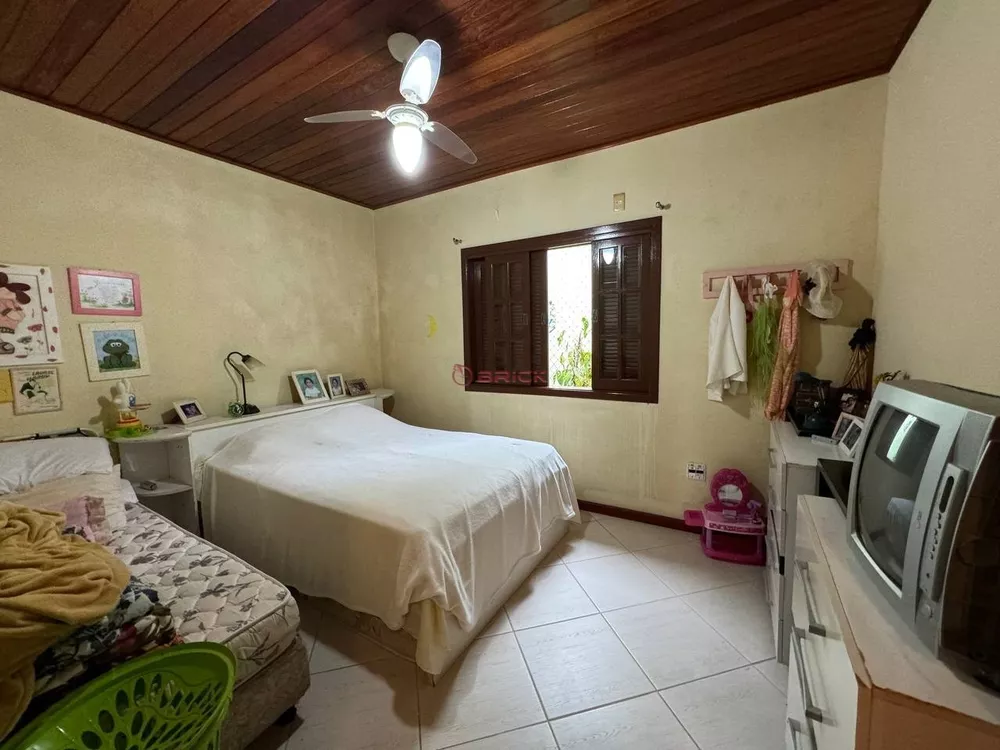 Casa à venda com 4 quartos, 146m² - Foto 6