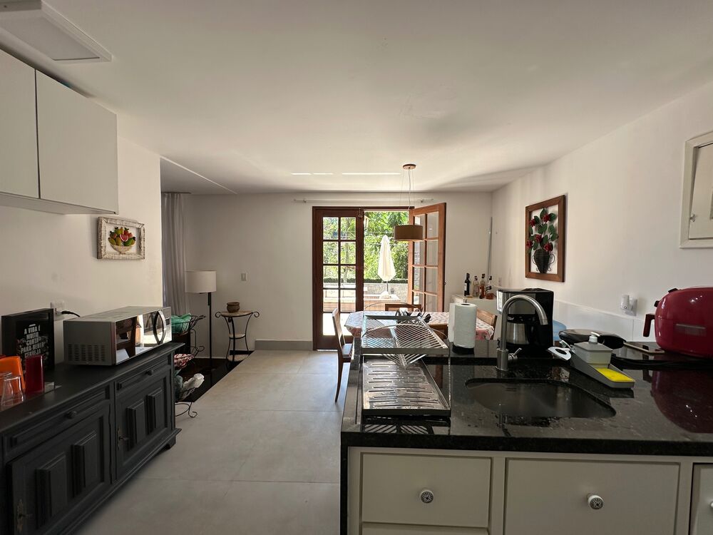 Casa à venda com 6 quartos, 340m² - Foto 3