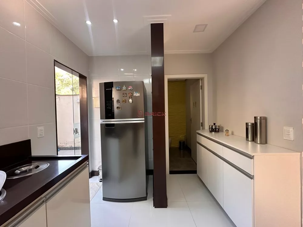 Casa à venda com 2 quartos, 80m² - Foto 12