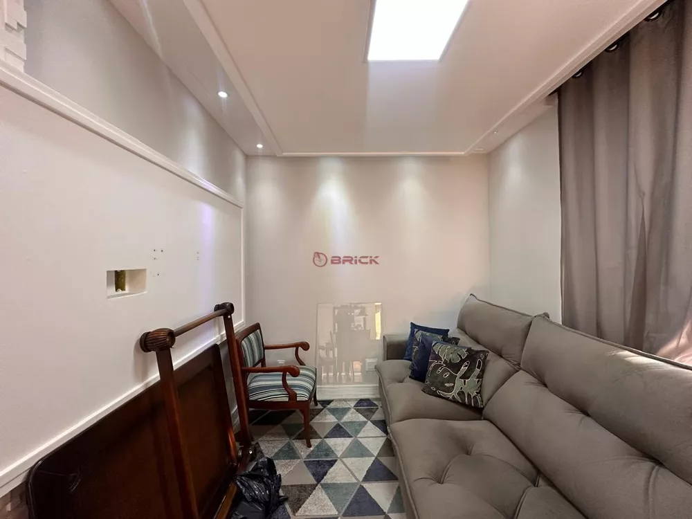 Casa à venda com 2 quartos, 80m² - Foto 4