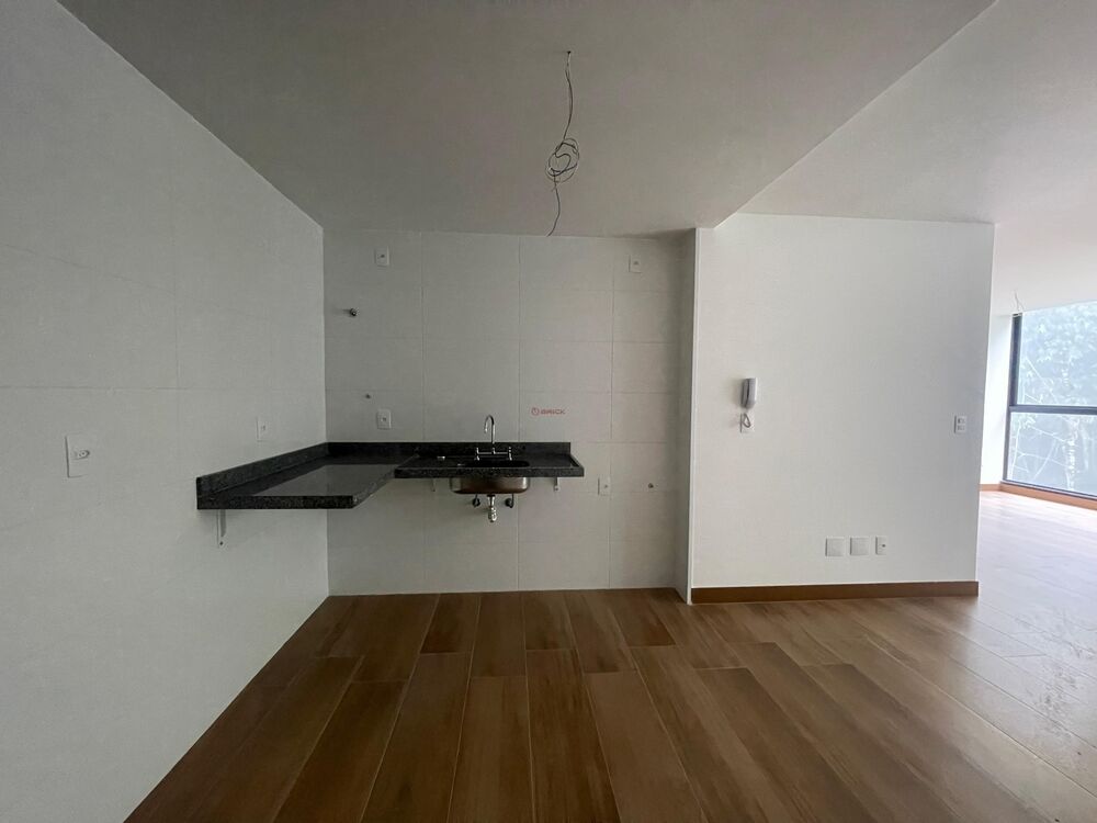 Apartamento para alugar com 2 quartos, 64m² - Foto 1