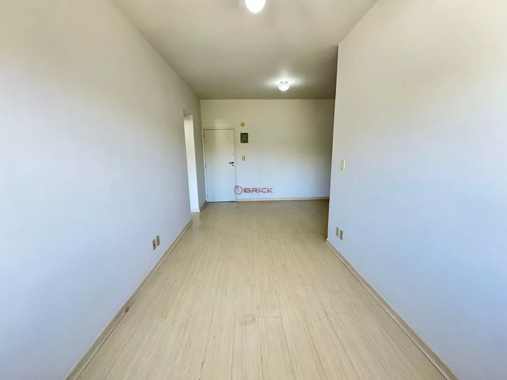 Apartamento à venda com 1 quarto, 42m² - Foto 4