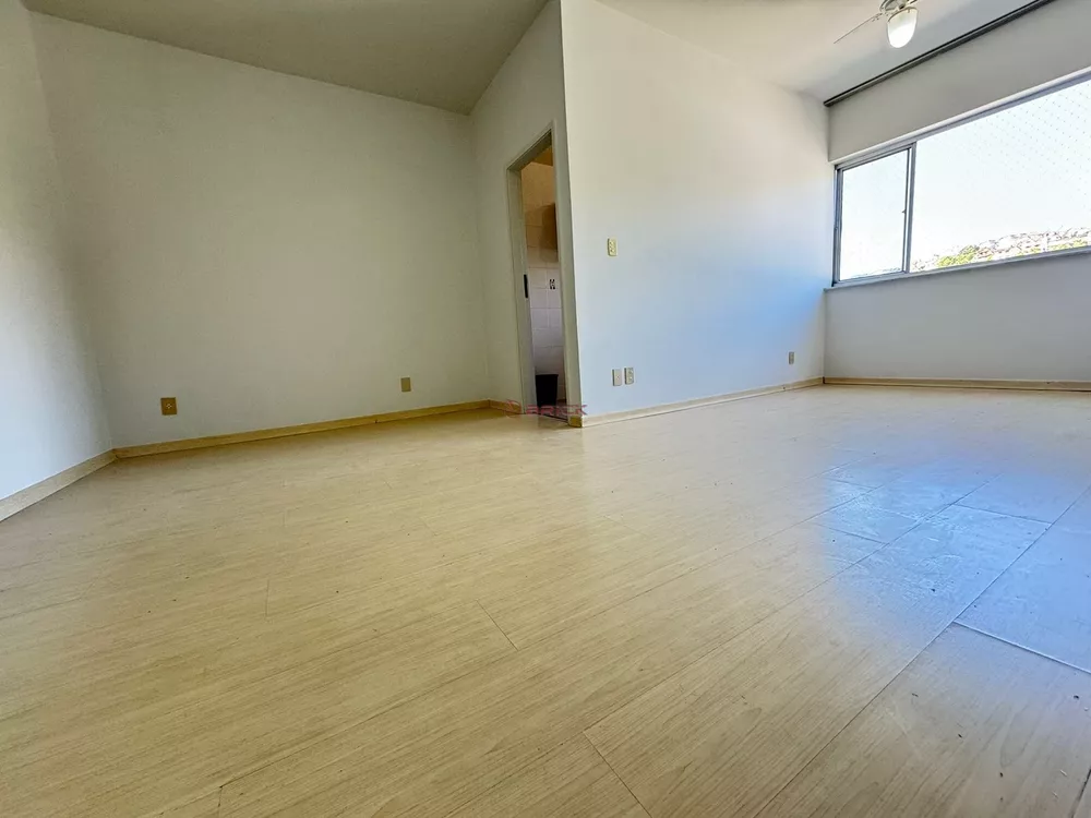 Apartamento à venda com 1 quarto, 42m² - Foto 1