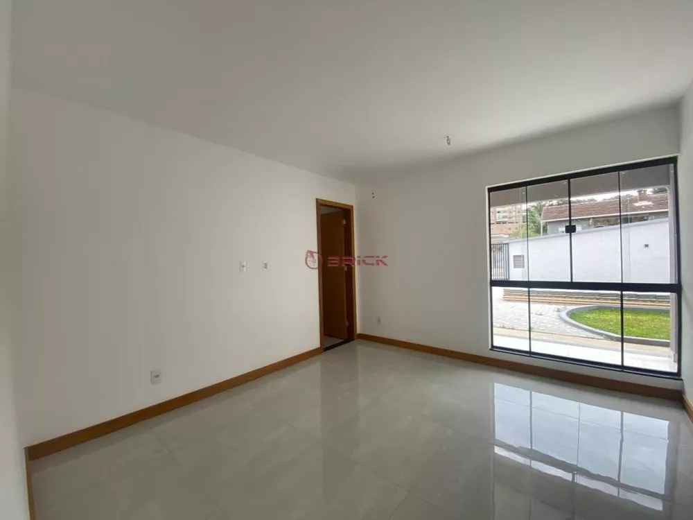 Casa à venda com 3 quartos, 142m² - Foto 7