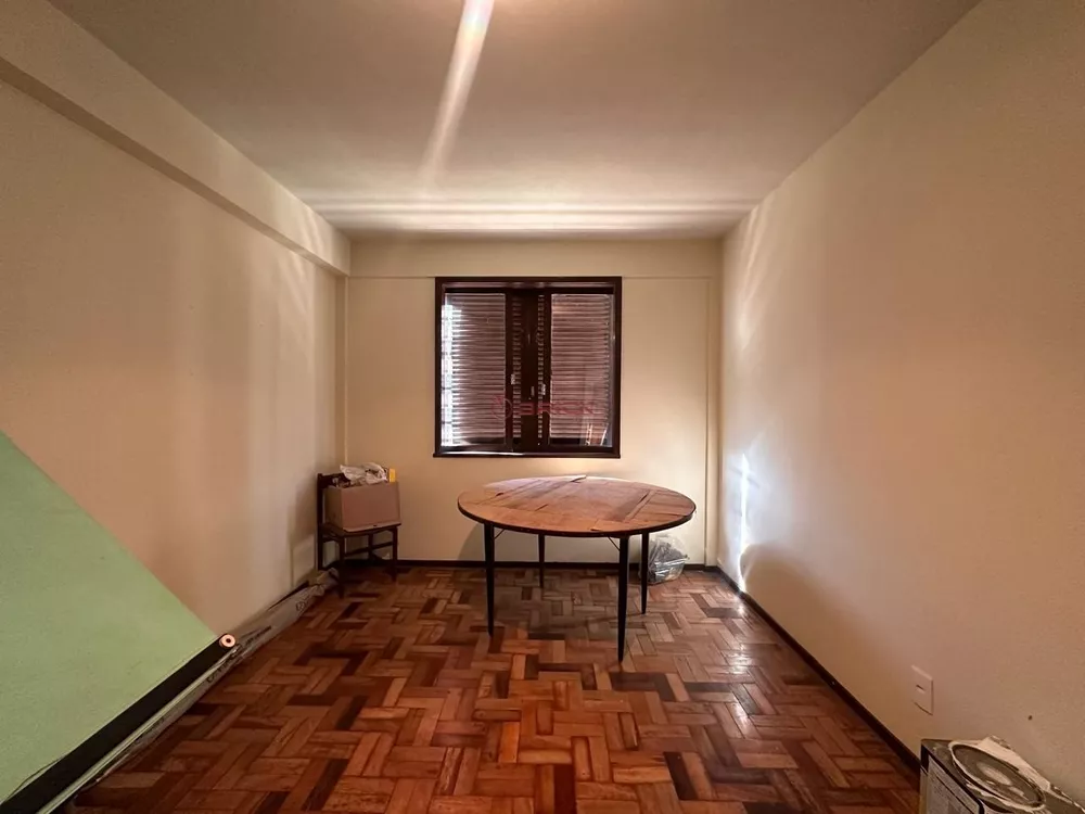 Casa à venda com 4 quartos, 227m² - Foto 19