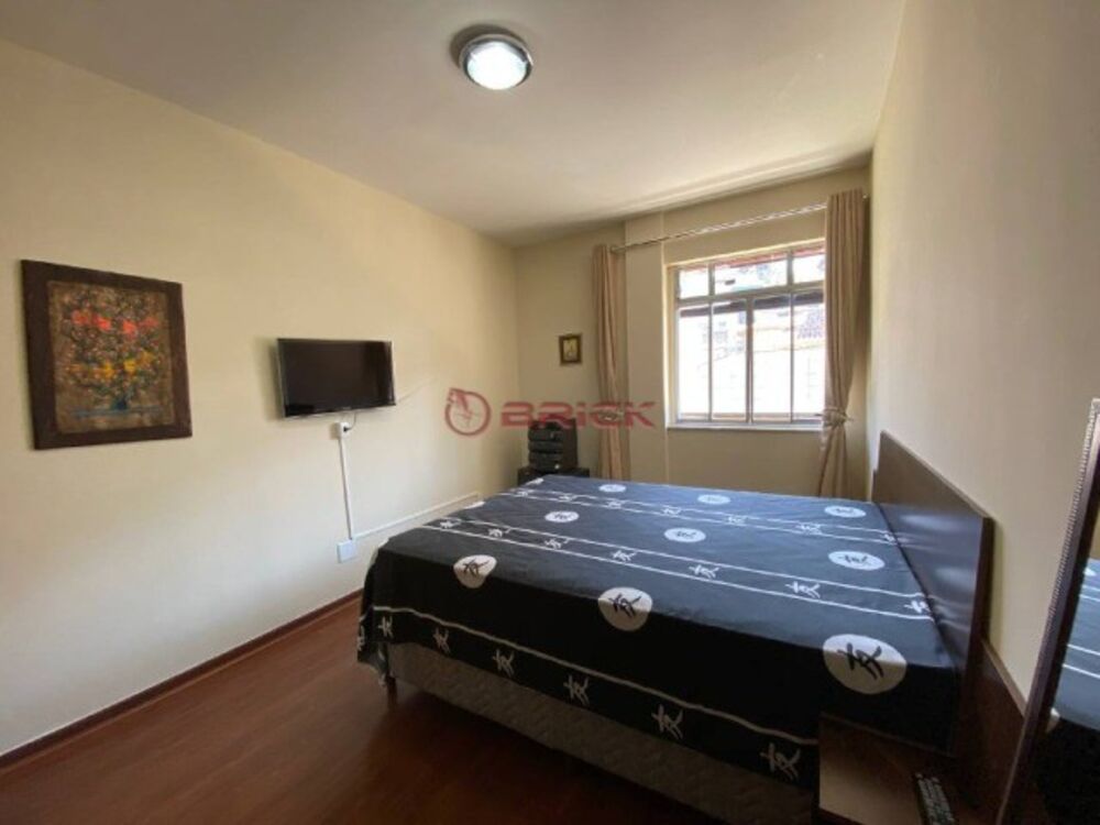 Apartamento à venda com 3 quartos, 136m² - Foto 3