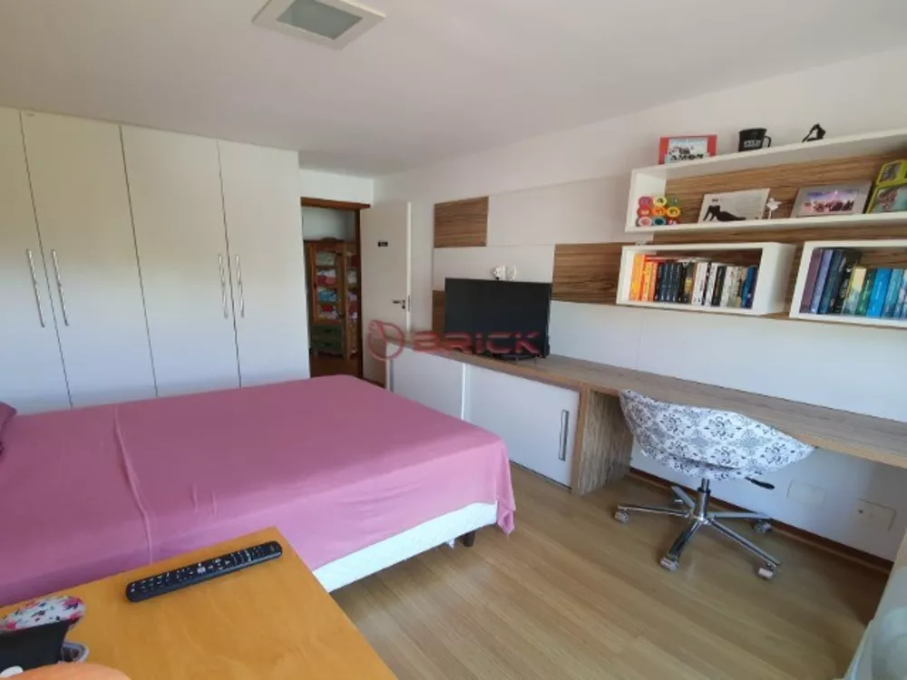 Apartamento à venda com 3 quartos, 142m² - Foto 15