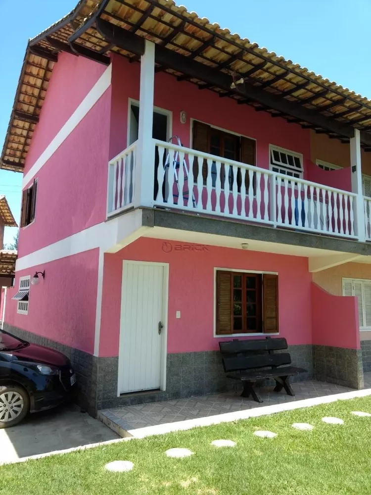 Casa à venda com 2 quartos, 100m² - Foto 1