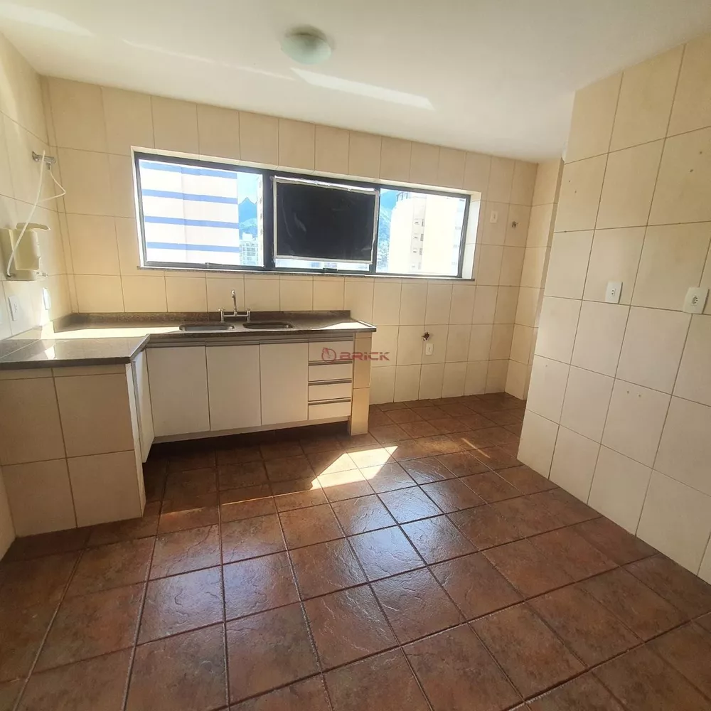 Apartamento à venda com 3 quartos, 92m² - Foto 3