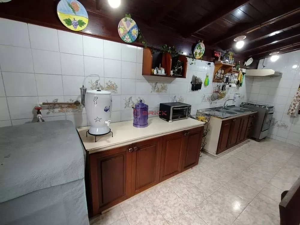 Casa à venda com 3 quartos, 137m² - Foto 14