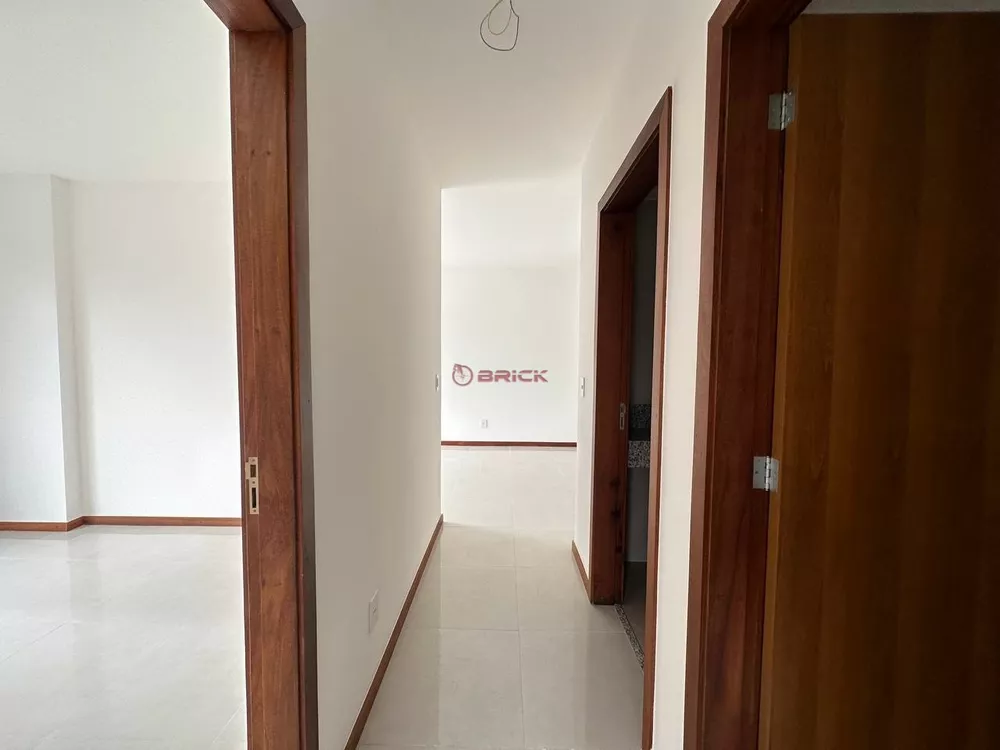 Apartamento à venda com 3 quartos, 100m² - Foto 4