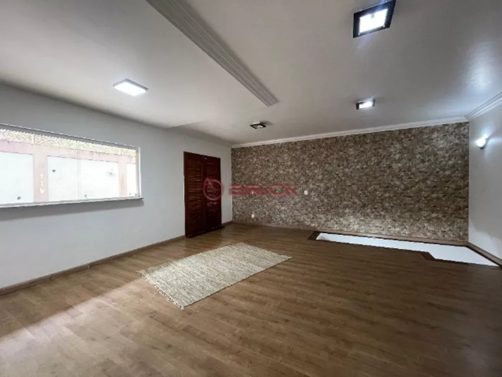 Casa, 3 quartos, 250 m² - Foto 12