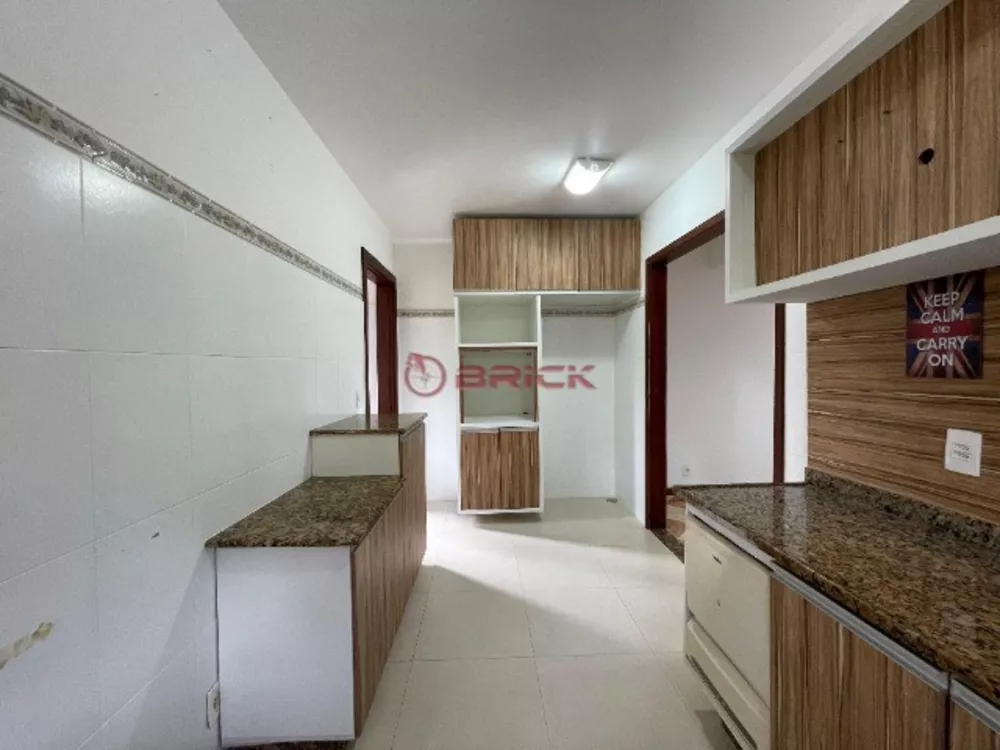 Casa, 3 quartos, 250 m² - Foto 7