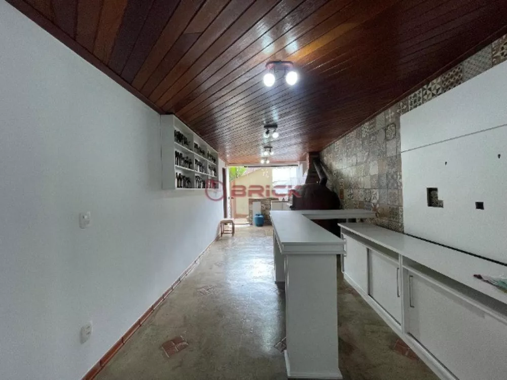 Casa, 3 quartos, 250 m² - Foto 9