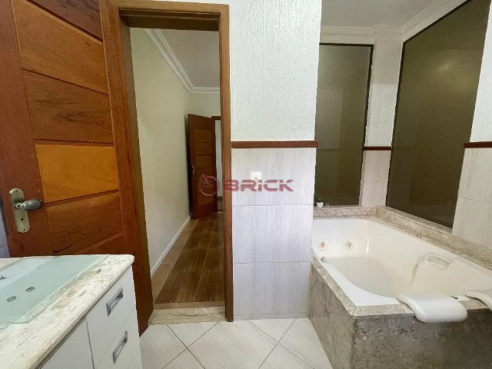 Casa, 3 quartos, 250 m² - Foto 20