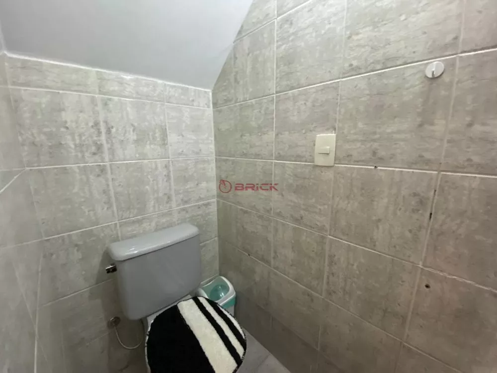 Casa à venda com 2 quartos, 100m² - Foto 3