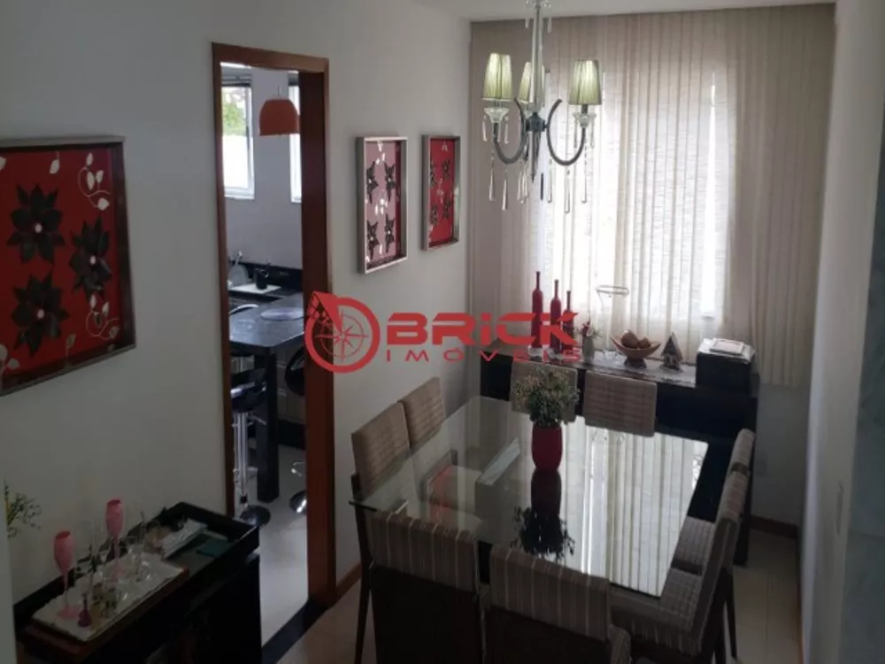 Casa à venda com 4 quartos, 170m² - Foto 4