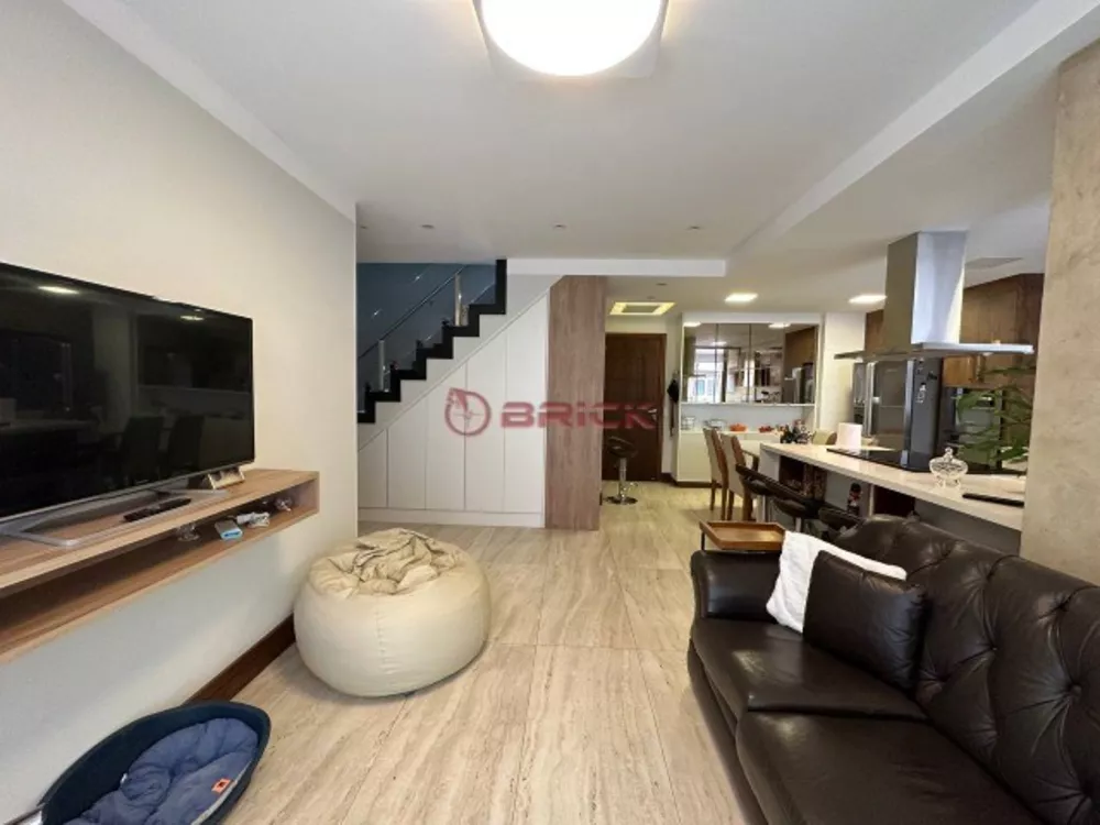 Cobertura à venda com 4 quartos, 236m² - Foto 3