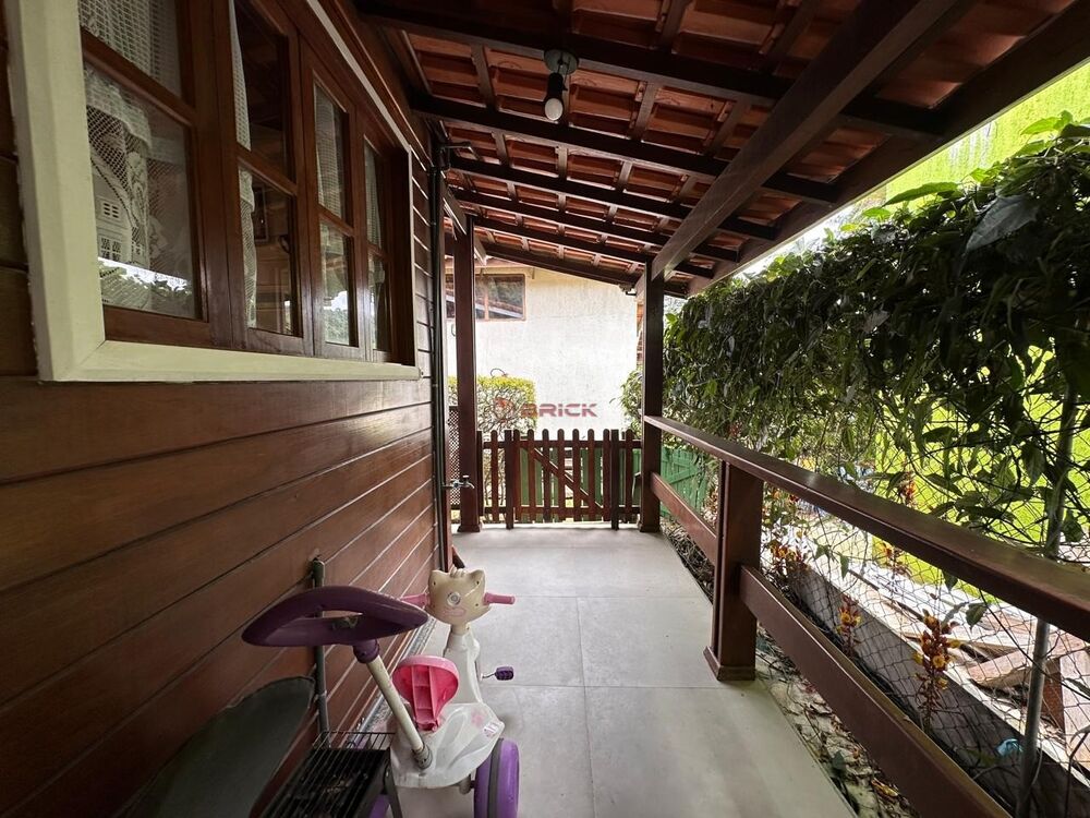 Casa à venda com 2 quartos, 85m² - Foto 3