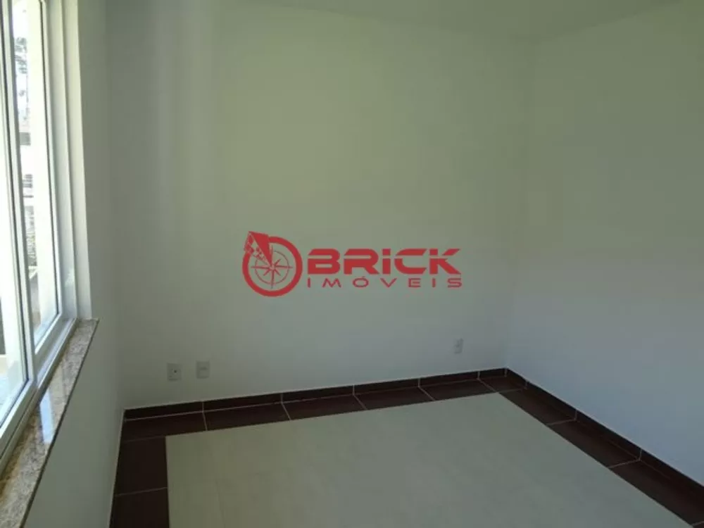 Casa à venda com 4 quartos, 205m² - Foto 10