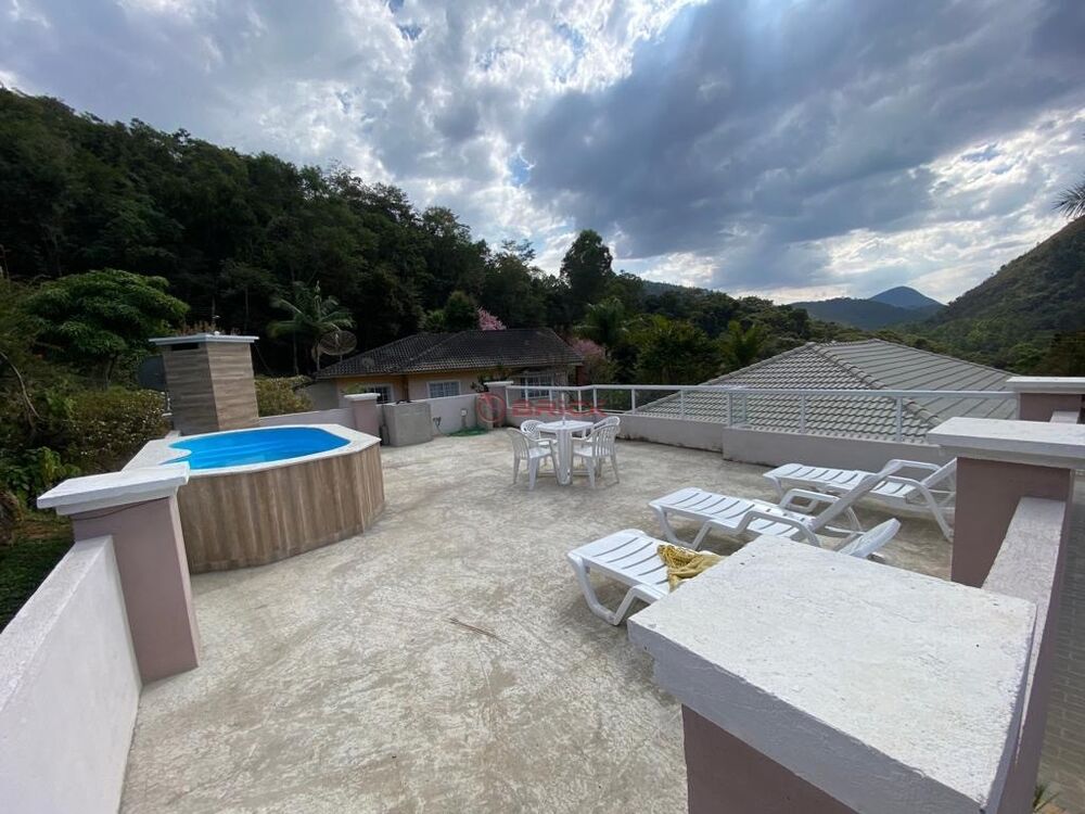 Casa à venda com 3 quartos, 150m² - Foto 8