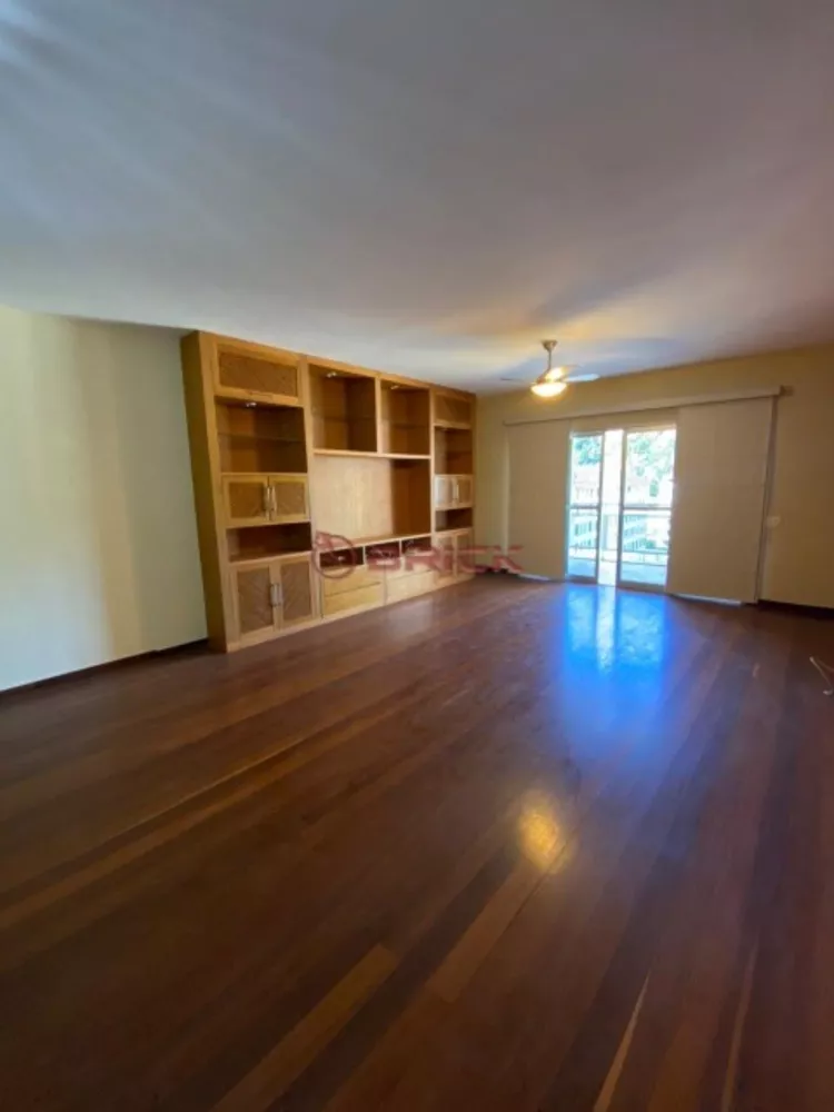 Apartamento à venda com 3 quartos, 130m² - Foto 3