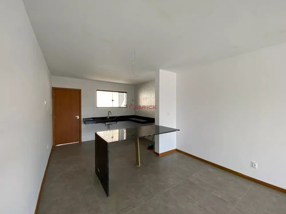 Casa à venda com 3 quartos, 120m² - Foto 4