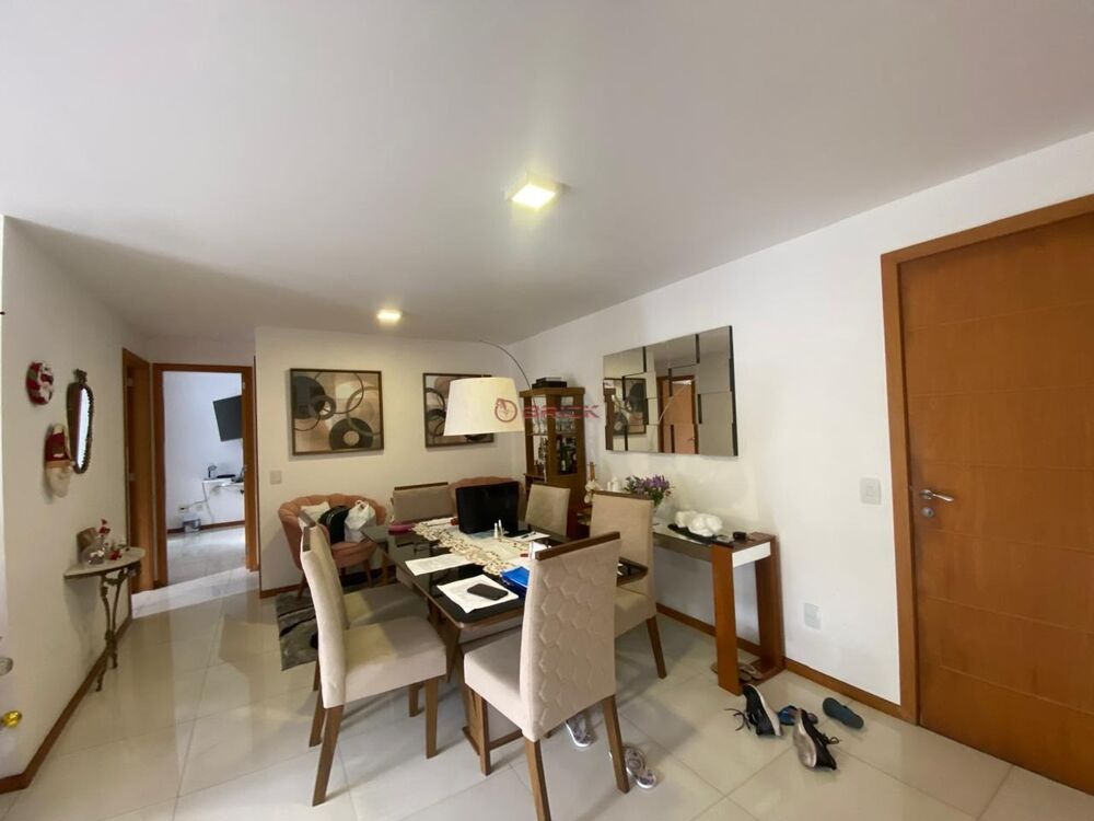 Apartamento à venda com 2 quartos, 80m² - Foto 1