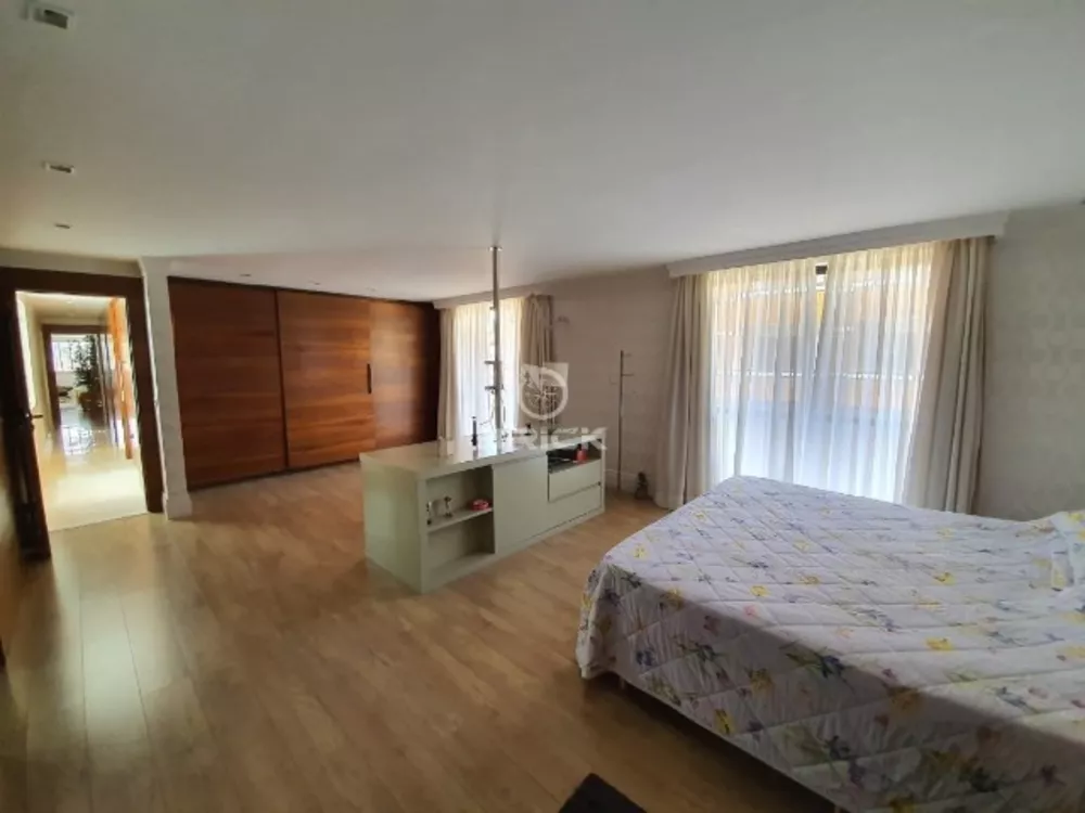 Apartamento à venda com 4 quartos, 256m² - Foto 4