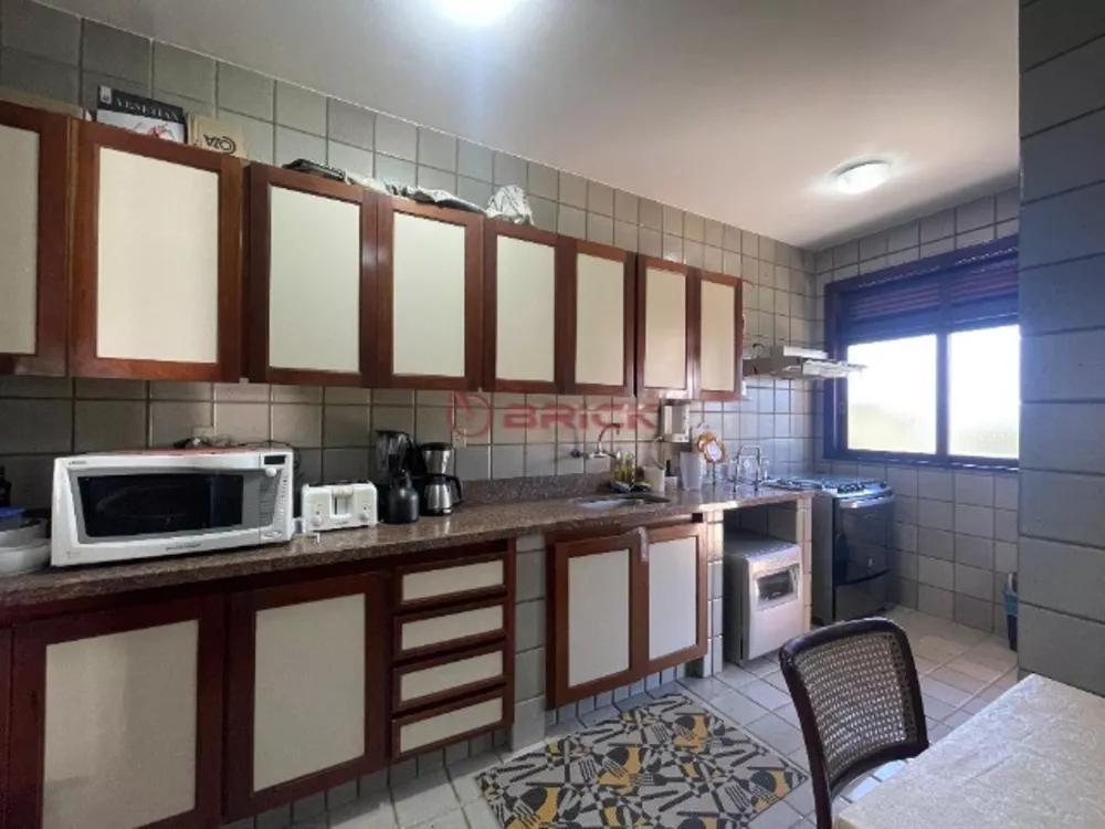 Casa, 6 quartos, 212 m² - Foto 11