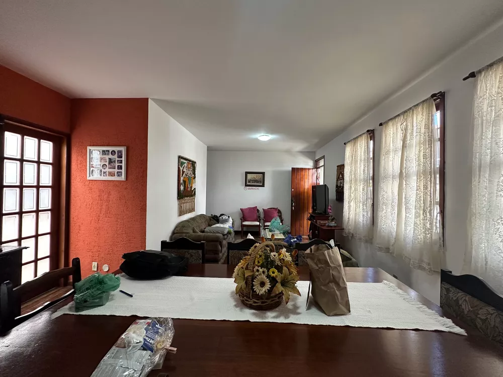 Casa à venda com 3 quartos, 150m² - Foto 3